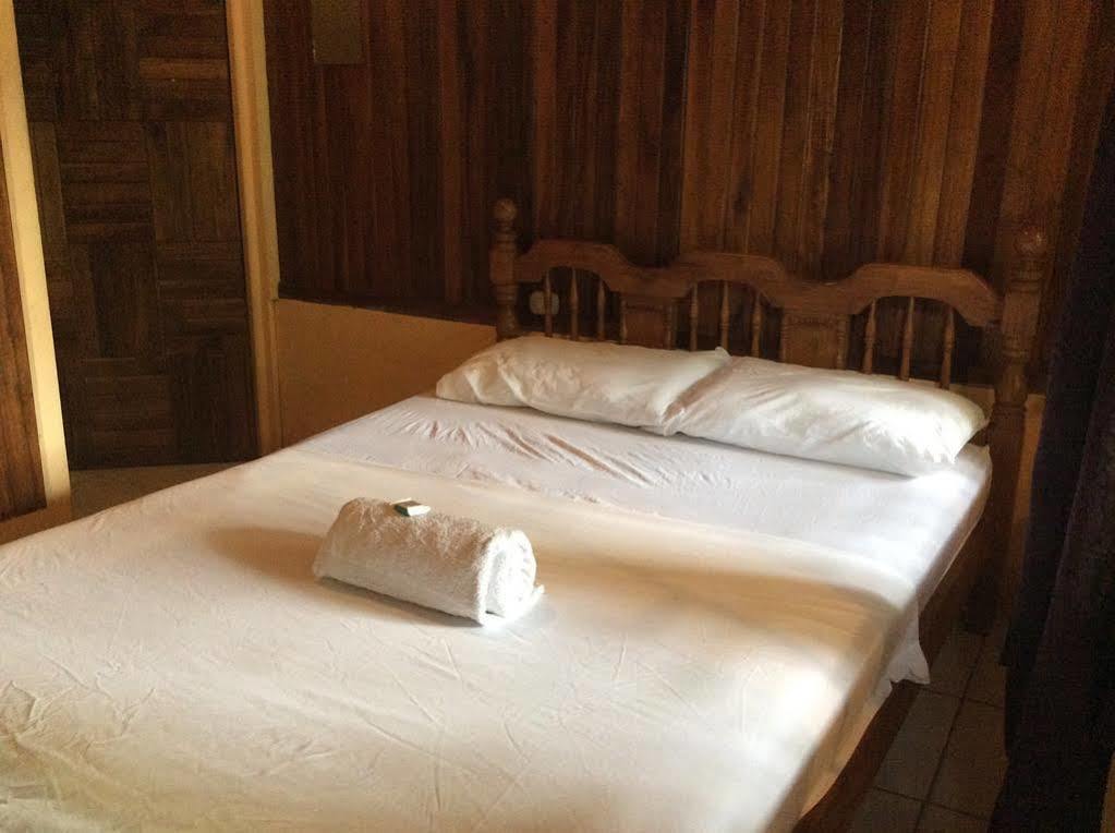 Cabinas El Muellecito トルトゥゲーロ エクステリア 写真